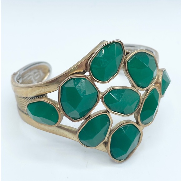 Wildlife by Heidi Klum Green Cluster Cuff Bracelet - Picture 2 of 4